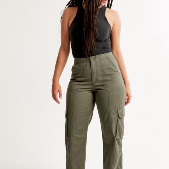 Abercombie Relaxed Fit Cargo Curve Love - Picture 4 of 4